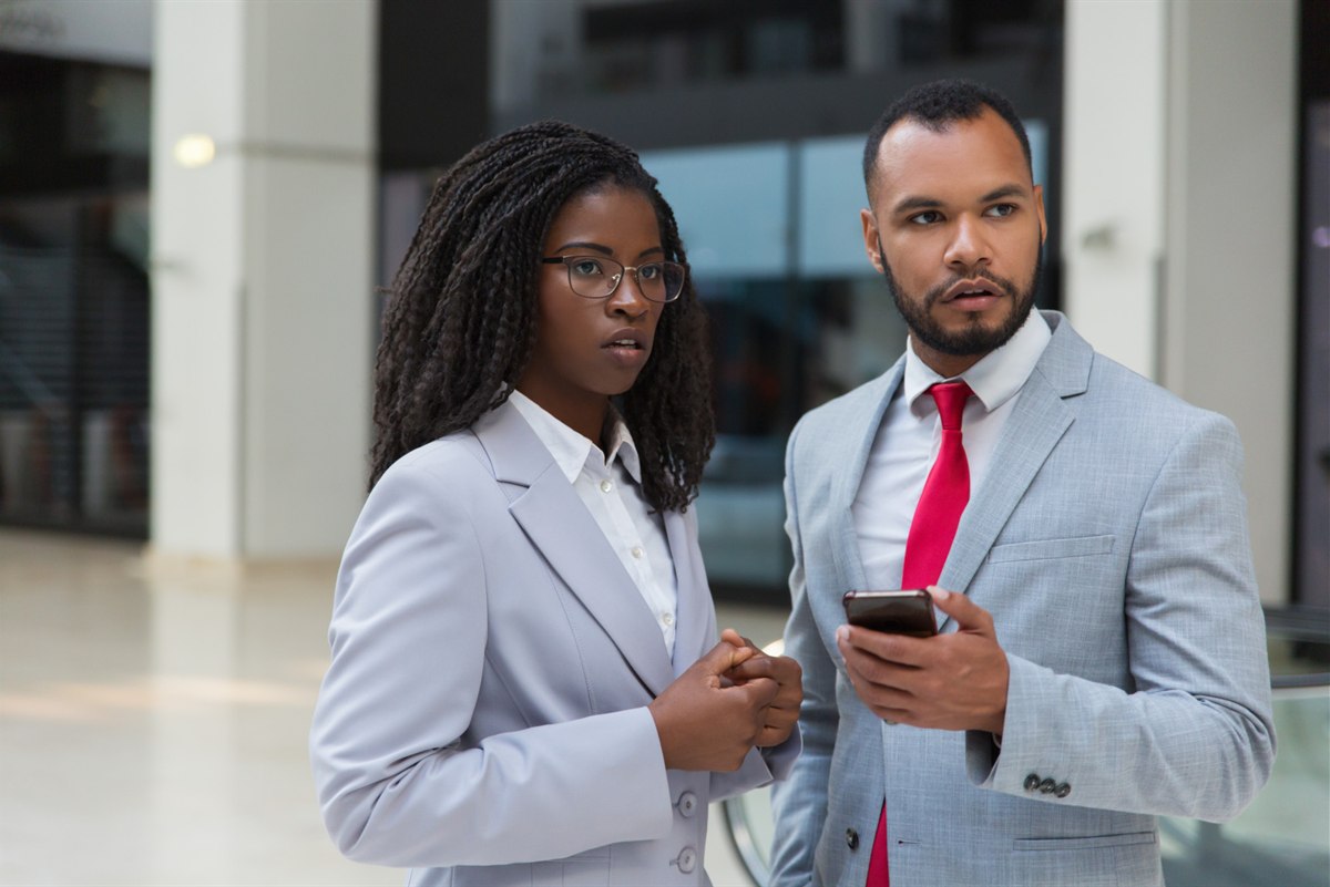 assets/mukunge-people/woc-close-laptop.jpg