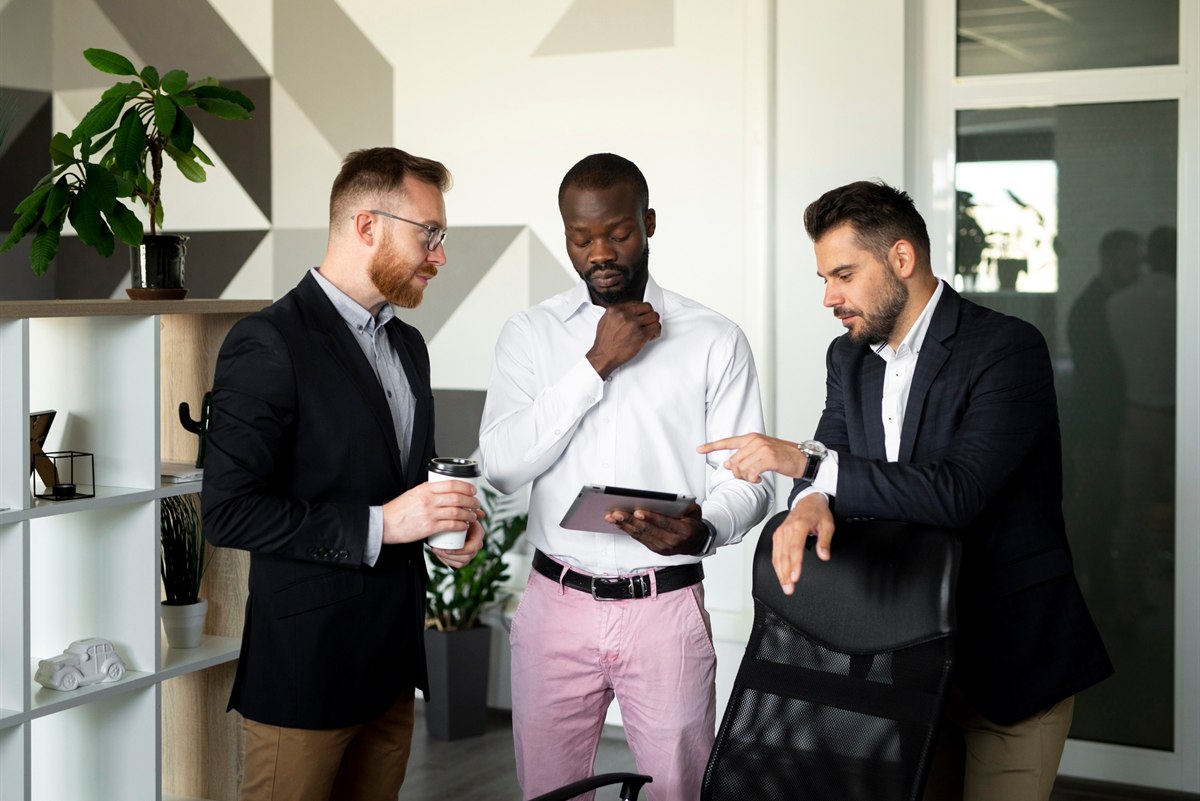 assets/mukunge-people/woc-success-laptop.jpg